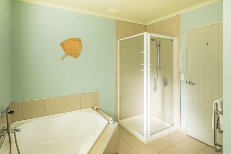 Photo of property in 25 Sams Way, Raumati South, Paraparaumu, 5032