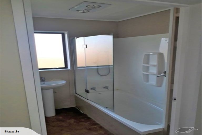 Photo of property in 11 Balmoral Street, Levin, 5510