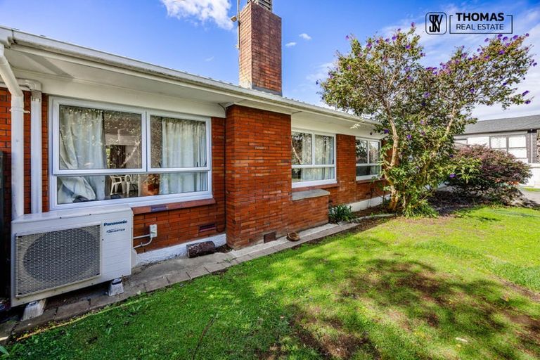 Photo of property in 17 Lipscombe Avenue, Papatoetoe, Auckland, 2025