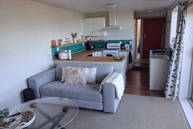 Photo of property in 24 Hornsey Road, Melrose, Wellington, 6023