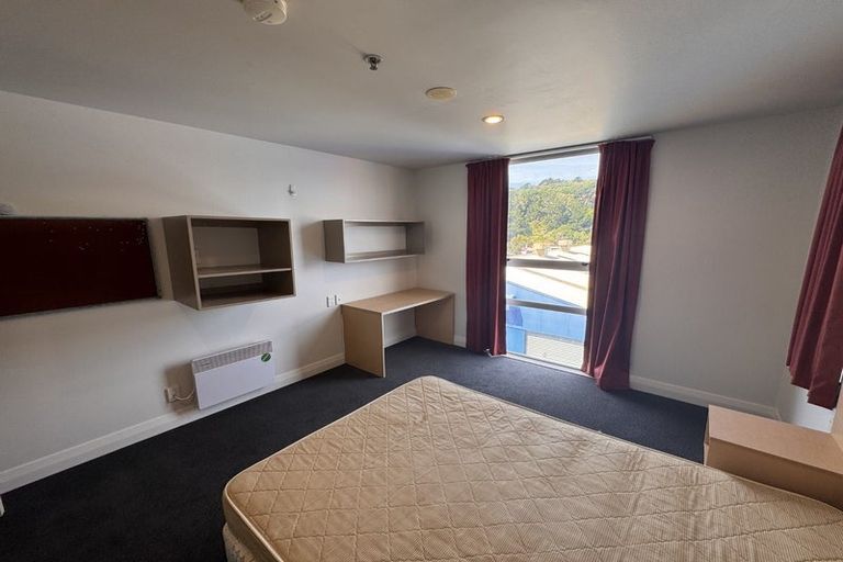 Photo of property in Hanson House, 10/27 Hanson Street, Mount Cook, Wellington, 6021