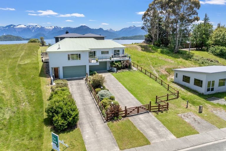 Photo of property in 25 Muriwai Drive, Manapouri, 9679