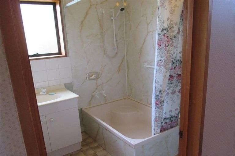 Photo of property in 44f Woodend Road, Woodend, 7610