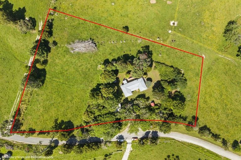 Photo of property in 79 Marsh Road, Wharehine, Wellsford, 0977