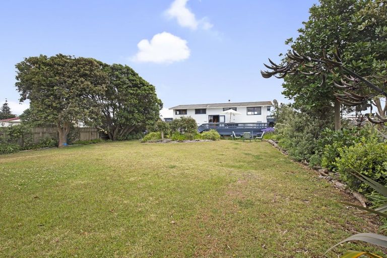 Photo of property in 2a Marine Parade, Otaki Beach, Otaki, 5512