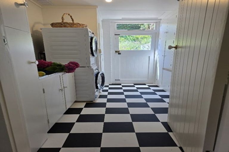 Photo of property in 84 Parkes Avenue, Saint Johns Hill, Whanganui, 4501