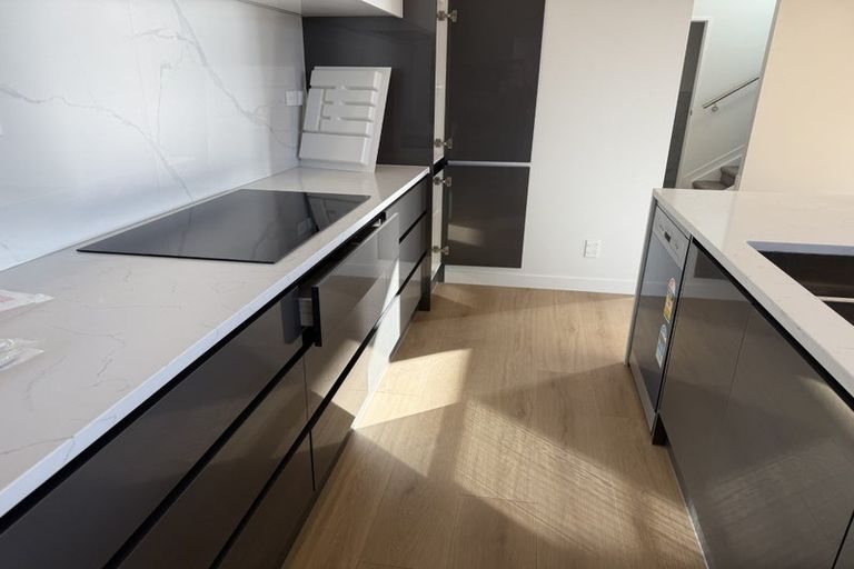 Photo of property in 120 Taylor Street, Blockhouse Bay, Auckland, 0600