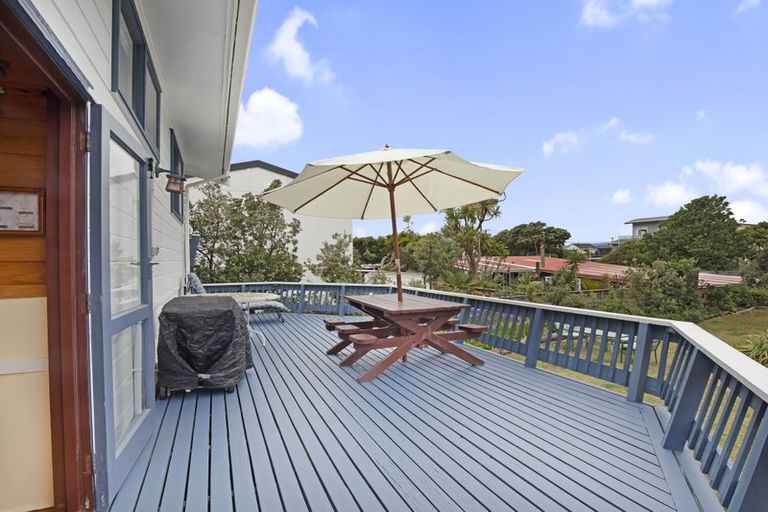 Photo of property in 2a Marine Parade, Otaki Beach, Otaki, 5512