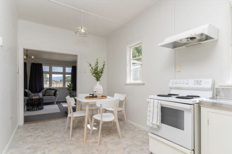 Photo of property in 12 Watsons Road, Te Ore Ore, Masterton, 5886