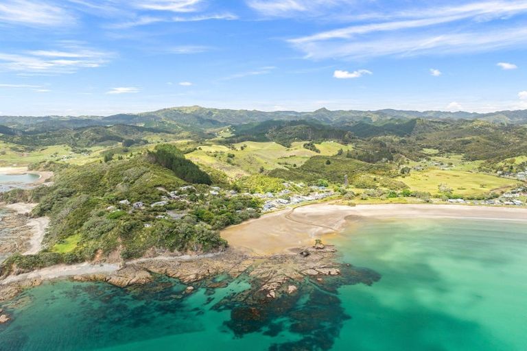 Photo of property in 124 Rapata Road, Oakura, Hikurangi, 0184