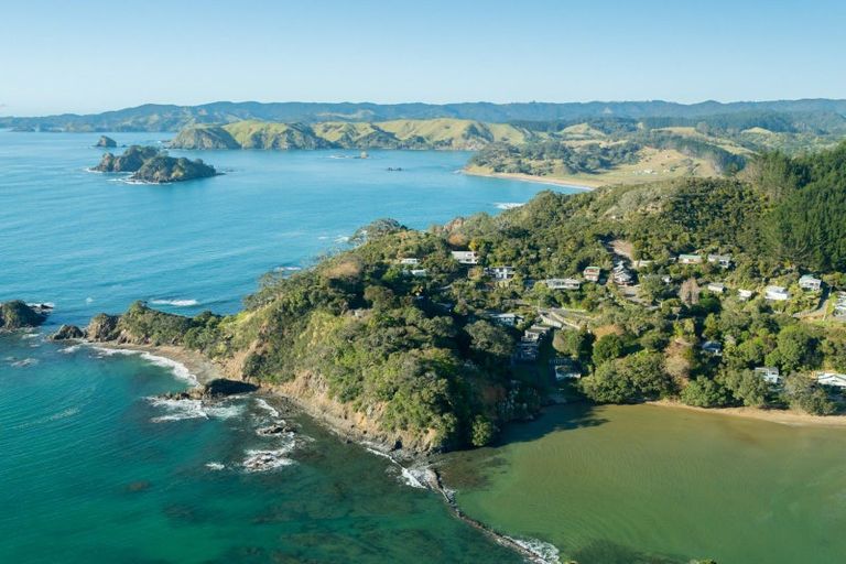 Photo of property in 124 Rapata Road, Oakura, Hikurangi, 0184