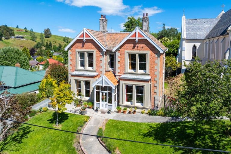 Photo of property in 12 Colonsay Street, Lawrence, 9532