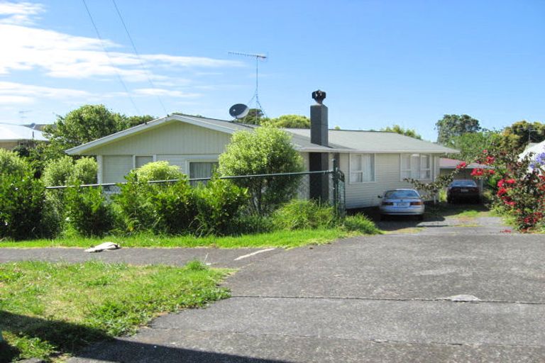 Photo of property in 89 Kiwi Esplanade, Mangere Bridge, Auckland, 2022