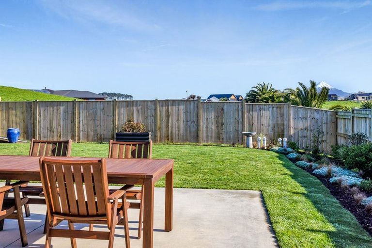 Photo of property in 32 Larlin Drive, Hawera, 4675