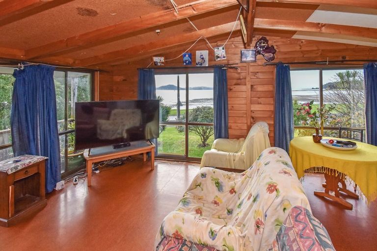 Photo of property in 1469 Clevedon Kawakawa Road, Kawakawa Bay, Papakura, 2585