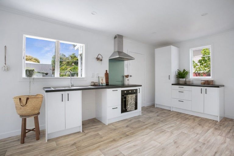 Photo of property in 104 Iranui Road, Inner Kaiti, Gisborne, 4010