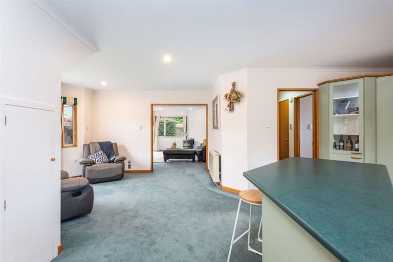 Photo of property in 408 Memorial Avenue, Burnside, Christchurch, 8053