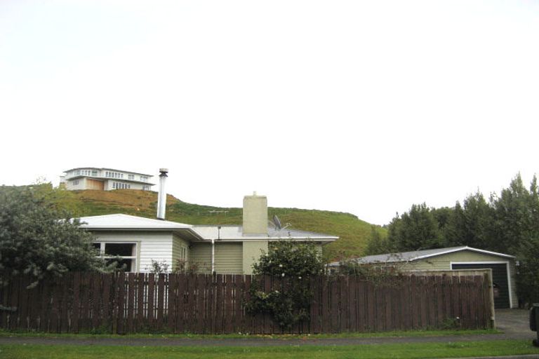 Photo of property in 36 Oranga Street, Marfell, New Plymouth, 4310