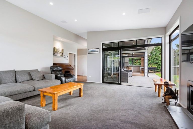 Photo of property in 17 Woodward Road, Maungatapere, Whangarei, 0179