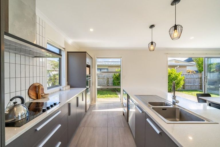 Photo of property in 6 Yeats Grove, Trentham, Upper Hutt, 5018