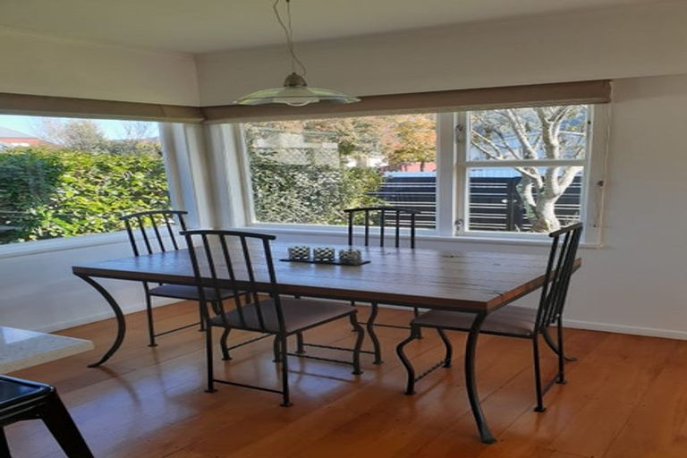 Photo of property in 10 Matuku Street, Heretaunga, Upper Hutt, 5018