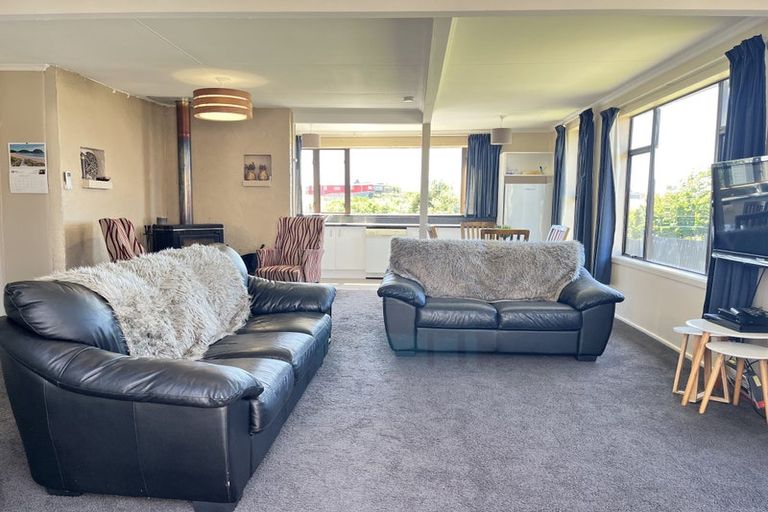 Photo of property in 28 Violet Street, Riverton/aparima, Riverton, 9822