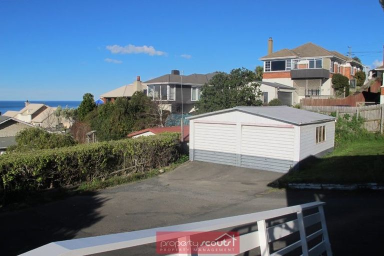 Photo of property in 18 Earls Road, Saint Clair, Dunedin, 9012