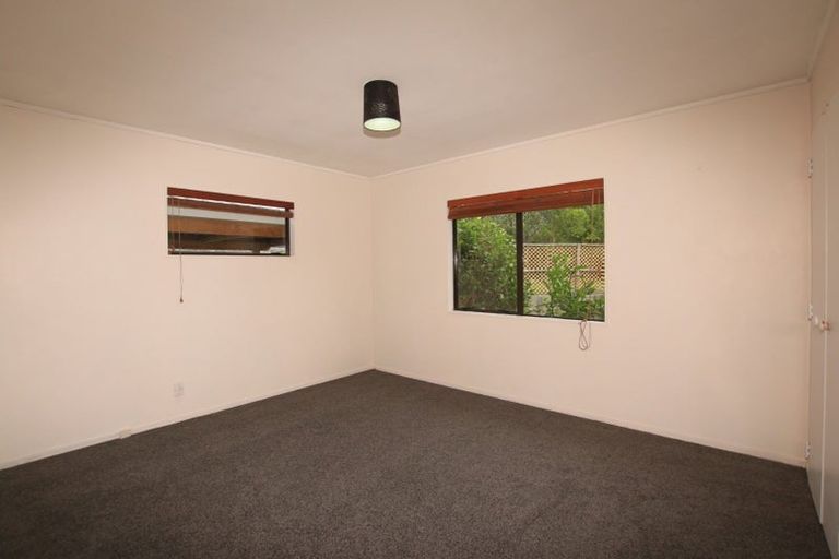Photo of property in 1/104 Verran Road, Birkdale, Auckland, 0626