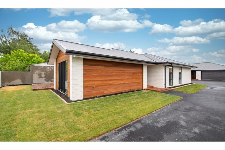 Photo of property in 128a Percival Street, Rangiora, 7400