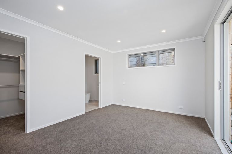 Photo of property in 2 Valley Heights Lane, Pukekohe, 2120