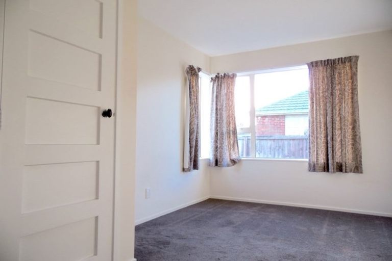 Photo of property in 15 Ballantyne Avenue, Upper Riccarton, Christchurch, 8041