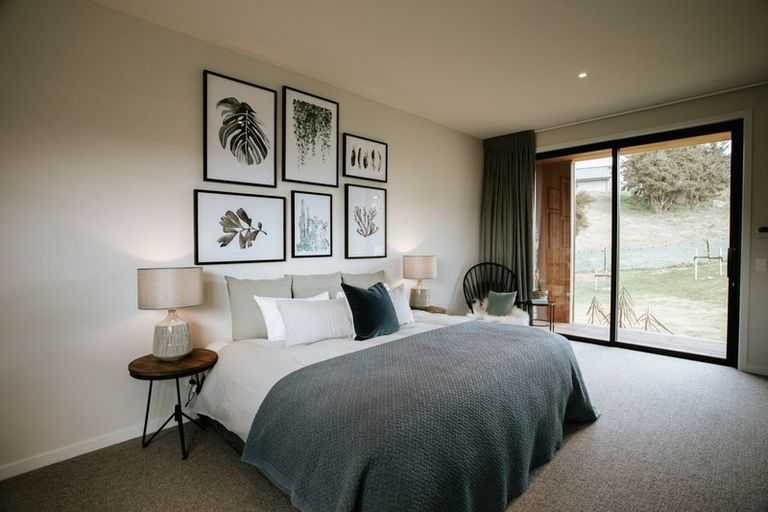 Photo of property in 8 Nokomai Street, Wanaka, 9305