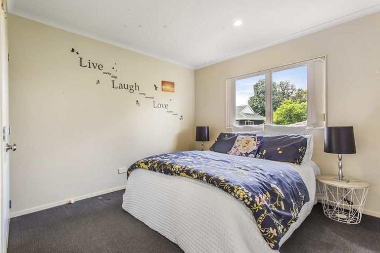 Photo of property in 11 Bean Place, Mount Wellington, Auckland, 1060