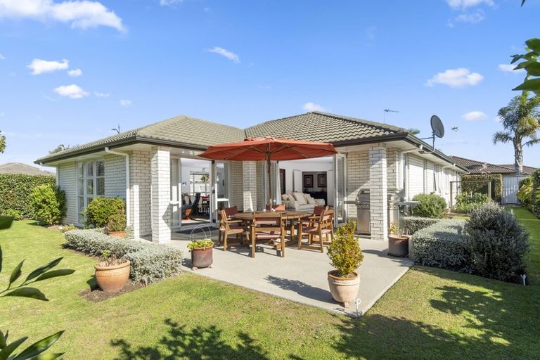 Photo of property in 2 Kakapo Place, Pyes Pa, Tauranga, 3112