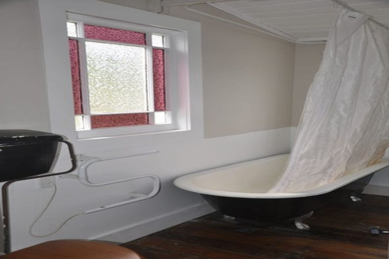 Photo of property in 1 Paradise Road, Napier South, Napier, 4110