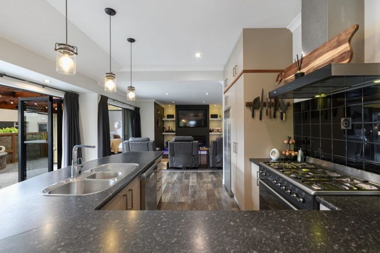 Photo of property in 27 Jarrah Park Drive, Pyes Pa, Tauranga, 3112