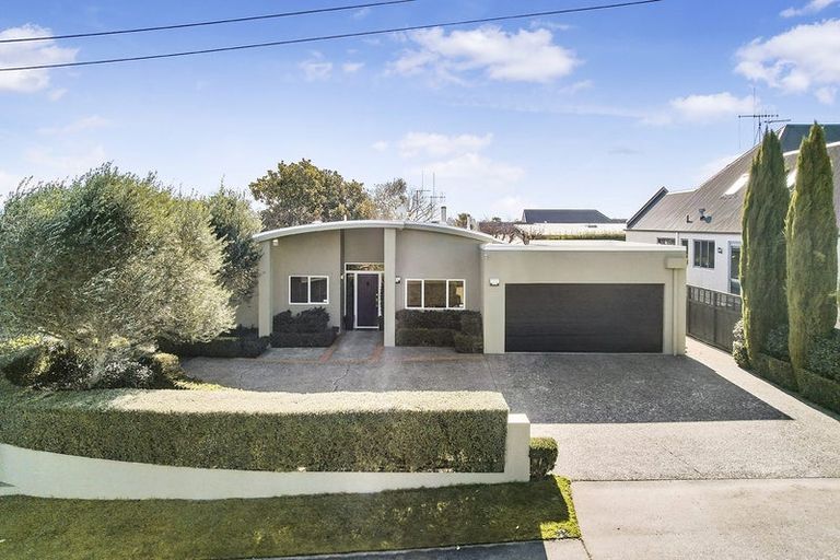 Photo of property in 67 Rototuna Road, Rototuna, Hamilton, 3210