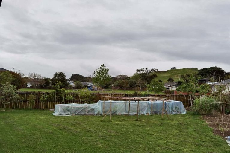 Photo of property in 31 Lyren Place, Half Moon Bay, Auckland, 2012
