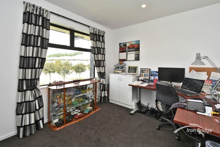 Photo of property in 37 Te Korari Street, Marshland, Christchurch, 8083
