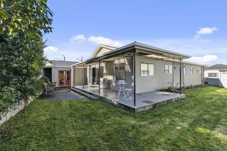 Photo of property in 31 Riddlers Crescent, Petone, Lower Hutt, 5012