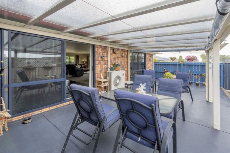 Photo of property in 10 Burnfield Way, Levin, 5510