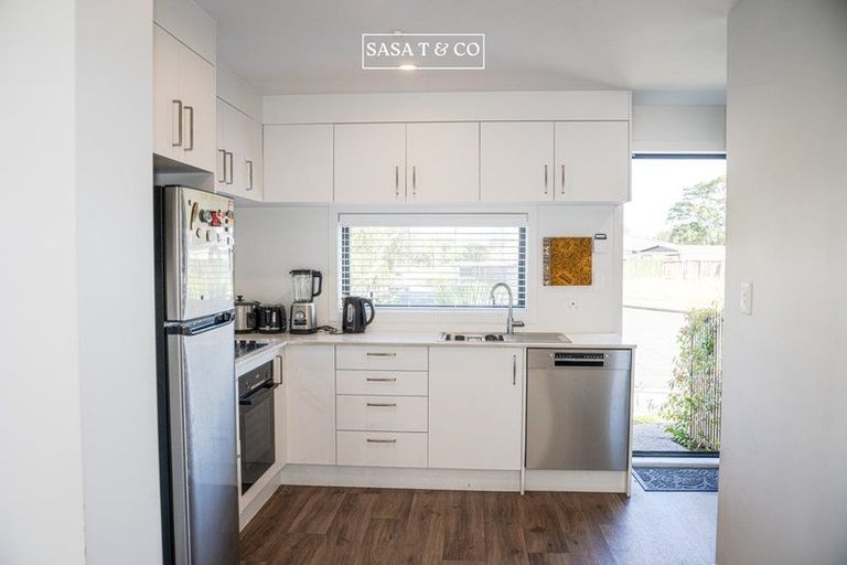 Photo of property in 9a Welby Place, Mangere, Auckland, 2022