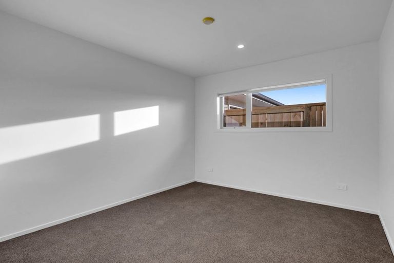 Photo of property in 19a Silverwood Lane, Leamington, Cambridge, 3495