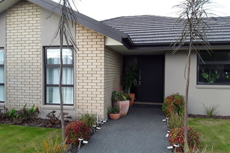 Photo of property in 19 Philippe Avenue, Yaldhurst, Christchurch, 8042