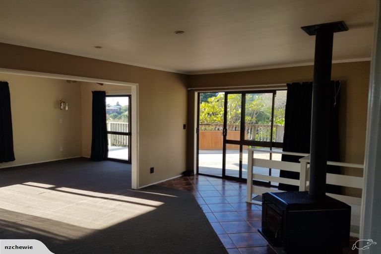 Photo of property in 140 Frankley Road, Frankleigh Park, New Plymouth, 4310