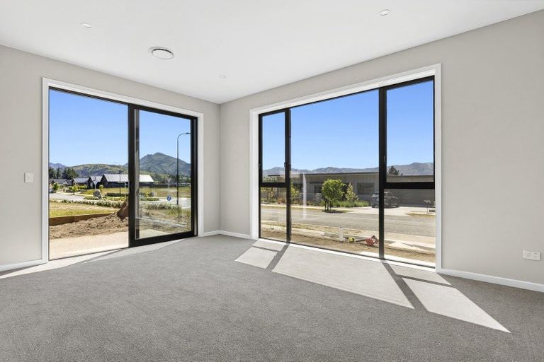 Photo of property in 11 Rua Street, Albert Town, Wanaka, 9305