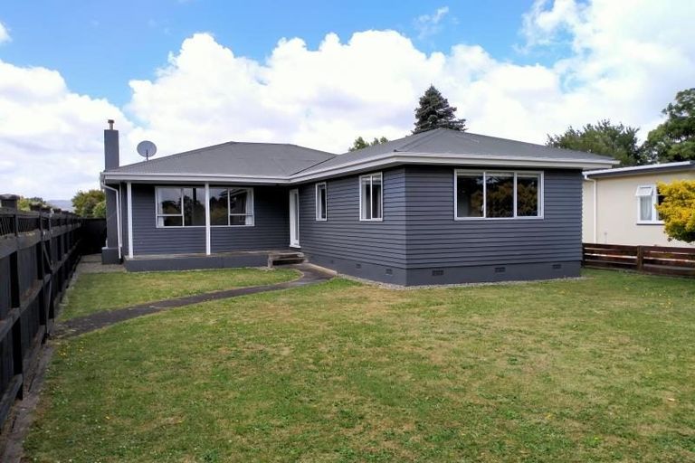 Photo of property in 42 Manson Street, Terrace End, Palmerston North, 4410