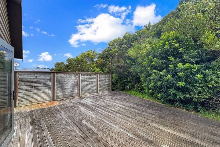 Photo of property in 27a Waverton Terrace, Churton Park, Wellington, 6037