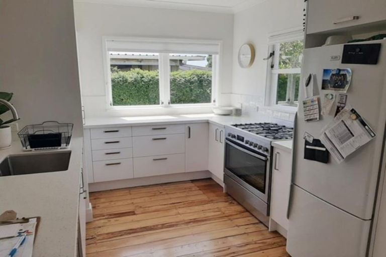 Photo of property in 211 Coronation Avenue, Welbourn, New Plymouth, 4310