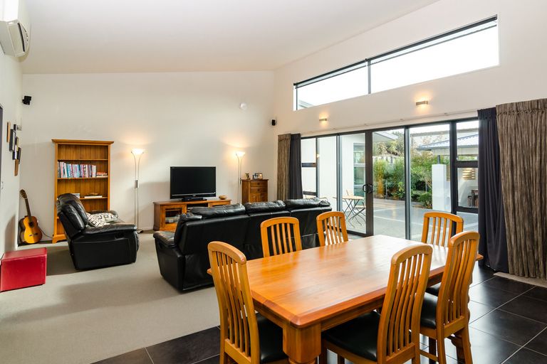 Photo of property in 26 Grandvista Drive, Green Island, Dunedin, 9018